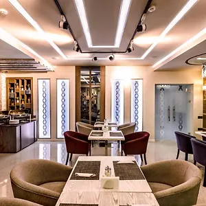 Parallel Hotel Baku